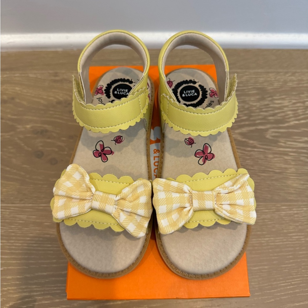 NEW Livie & Luca Sunshine Yellow Sandals Size 12